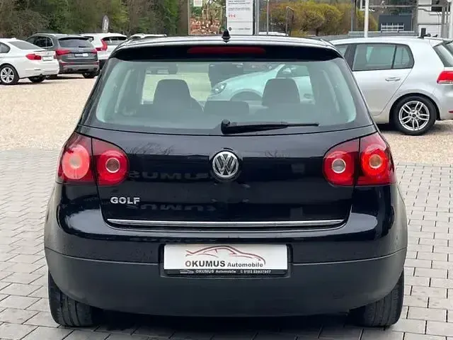 Gebraucht VW Golf V Edition 74 PS (54 kW) 2008 Andere Limousine