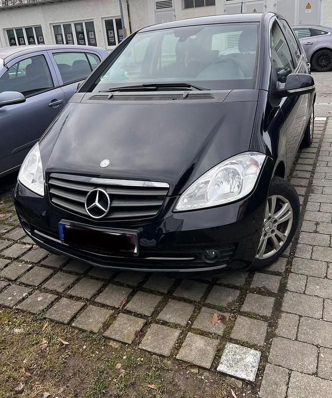 Gebraucht Mercedes A180 109 PS (80 kW) 2011 Schwarz Kombi