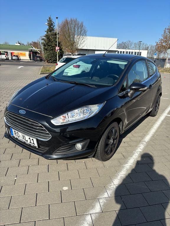 Gebraucht Ford Fiesta Titanium 101 PS (74 kW) 2015 Schwarz Kleinwagen