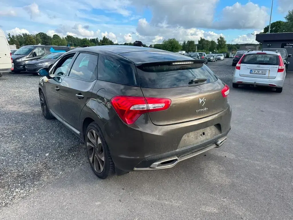 Gebraucht Citroën DS5 So Chic 163 PS (119 kW) 2012 Braun Kleinwagen