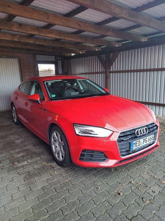Rot Gebraucht 2017 Audi A5 Sportback Design Kleinwagen | 19.980 € (Superpreis) - Bild 1/4