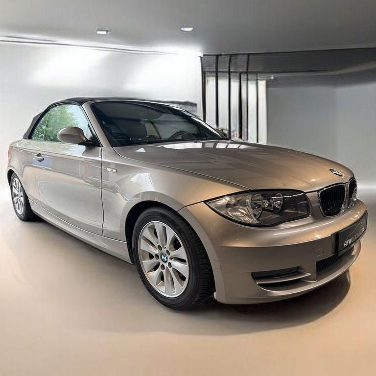 Silber Gebraucht 2008 BMW 118 Cabriolet Advantage Cabrio | 6.490 € (Etwas zu teuer) - Bild 1/4