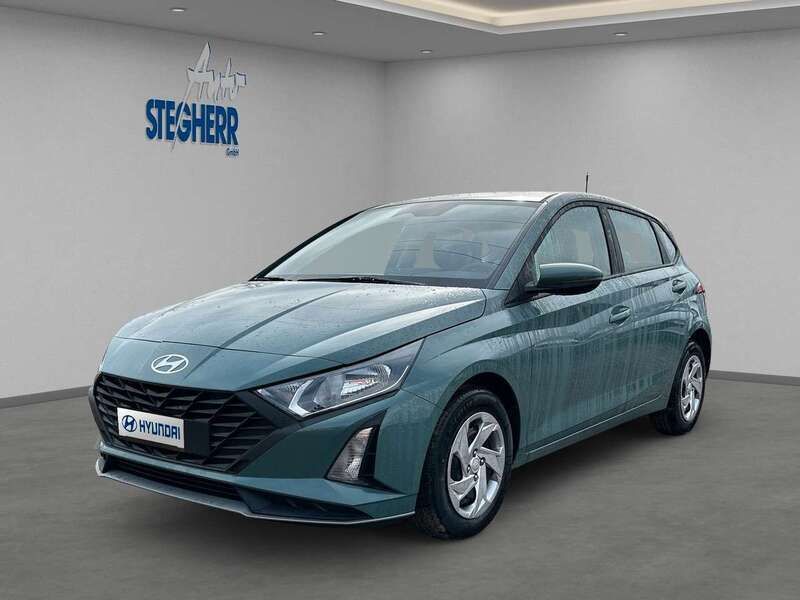 Mangrove green / mic Neu 2025 Hyundai i20 Select Kleinwagen | 18.490 € (Fairer Preis) - Bild 1/4