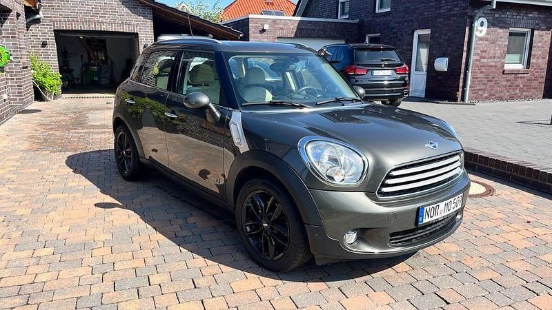 Braun Gebraucht 2014 Mini Cooper Countryman SUV | 10.999 € (Guter Preis) - Bild 1/2