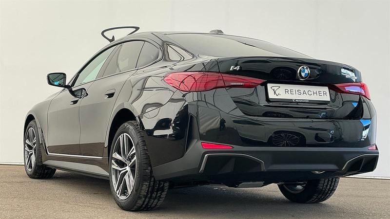 Neu BMW i4 Efficient Dynamics 250 kW (340 PS) 2026 Saphirschwarz metallic Limousine