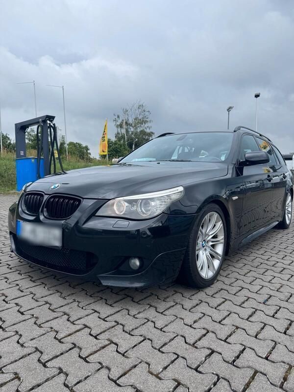 Schwarz Gebraucht 2007 BMW 530 Performance Kombi | 8.999 € - Bild 1/4