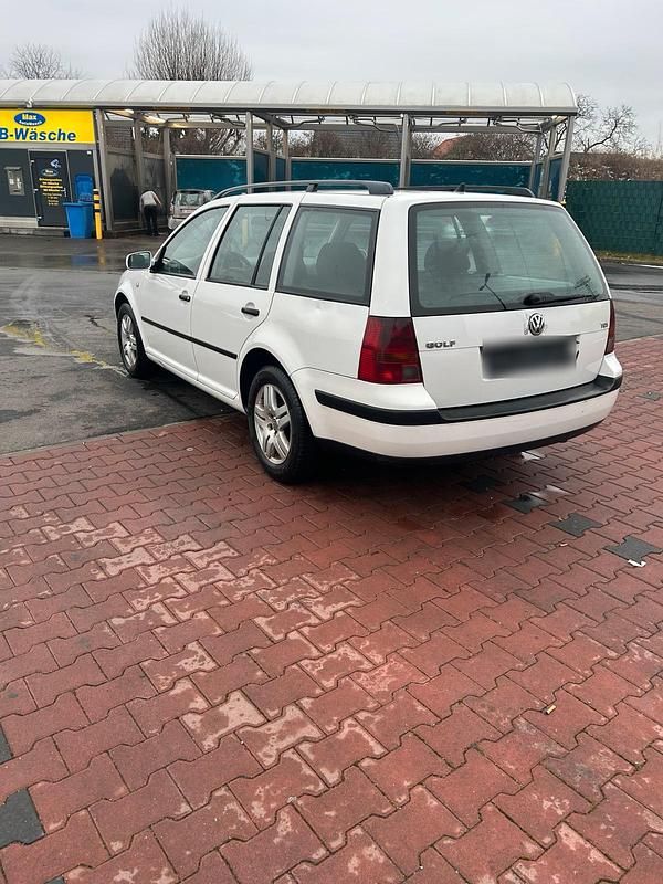 Second-hand VW Golf IV 101 CP (74 kW) 2005 Alb Break