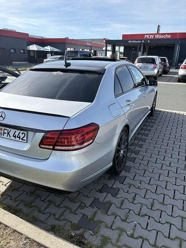 Gebraucht Mercedes E220 AMG 170 PS (125 kW) 2013 Silber Limousine