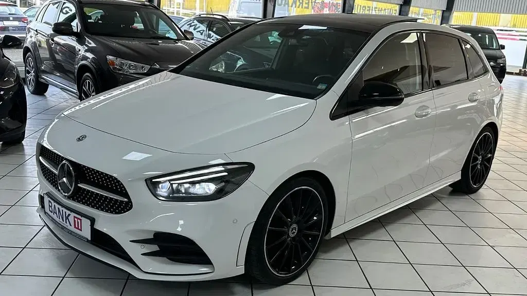 Gebraucht Mercedes B200 AMG line 163 PS (119 kW) 2019 Weiß Kleinwagen