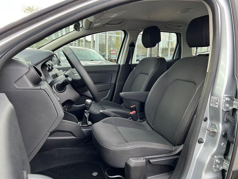 Gebraucht Dacia Duster Comfort 116 PS (85 kW) 2019 Silber SUV