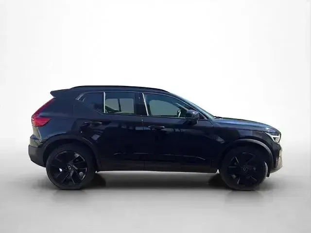 Gebraucht Volvo XC40 Plus 163 PS (119 kW) 2025 Schwarz SUV