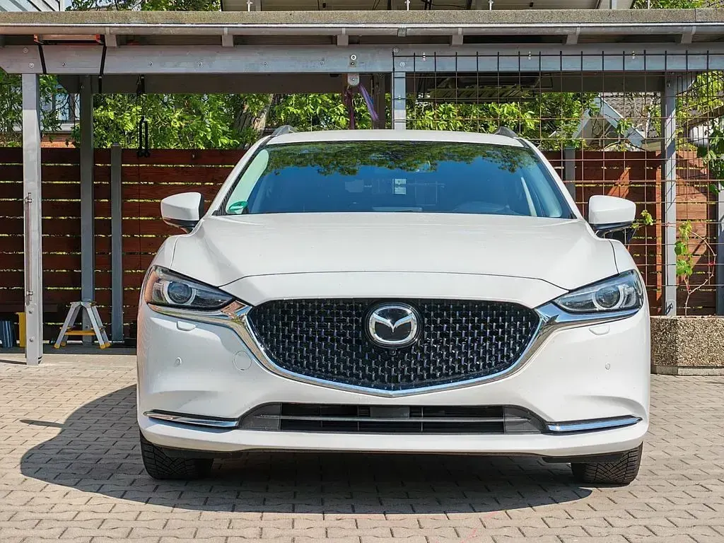 Używany Mazda 6 165 KM (121 kW) 2024 Biały Sedan/Limuzyna