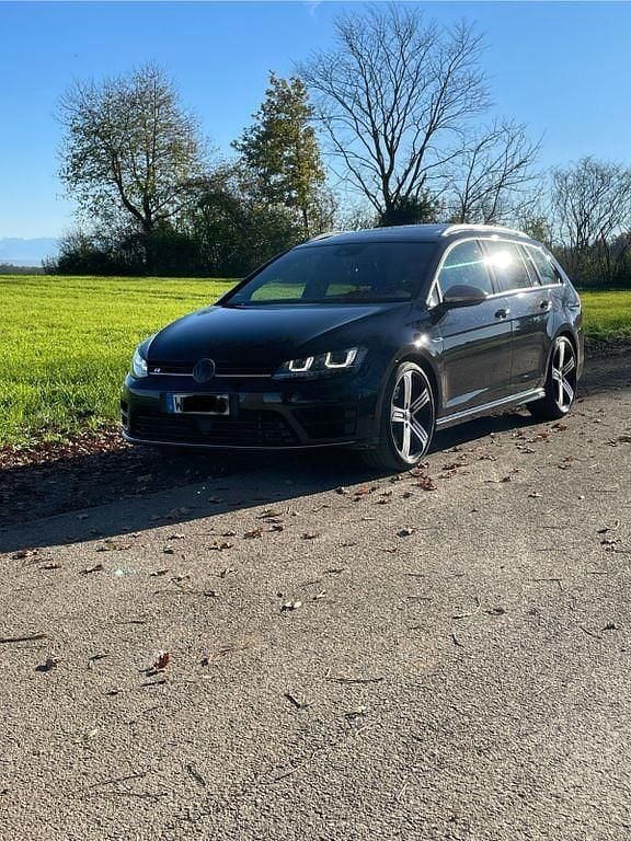 Schwarz Gebraucht 2015 VW Golf VII R Kombi | 22.000 € (Teuer) - Bild 1/4