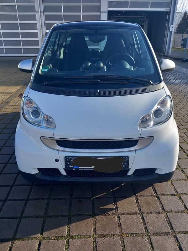 Gebraucht Smart ForTwo Coupé 71 PS (52 kW) 2010 Weiß Coupé