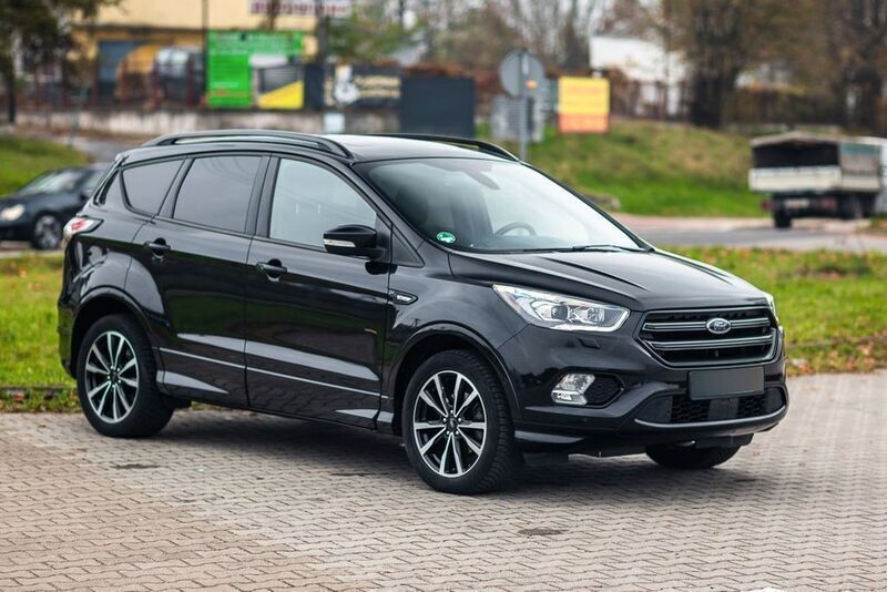 Schwarz Gebraucht 2019 Ford Kuga ST-Line SUV | 17.580 € (Fairer Preis) - Bild 1/4
