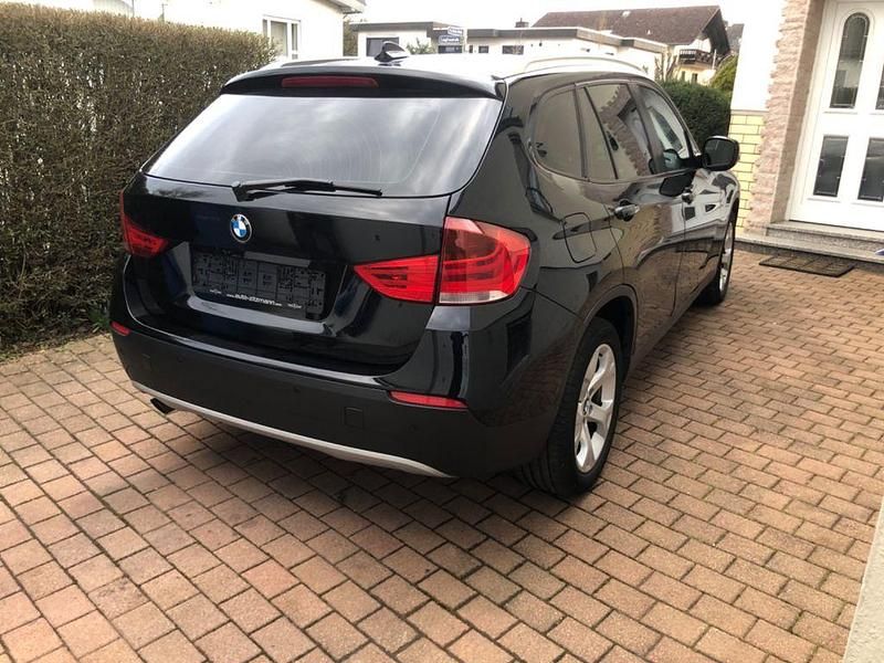 Gebraucht BMW X1 177 PS (130 kW) 2012 Schwarz SUV