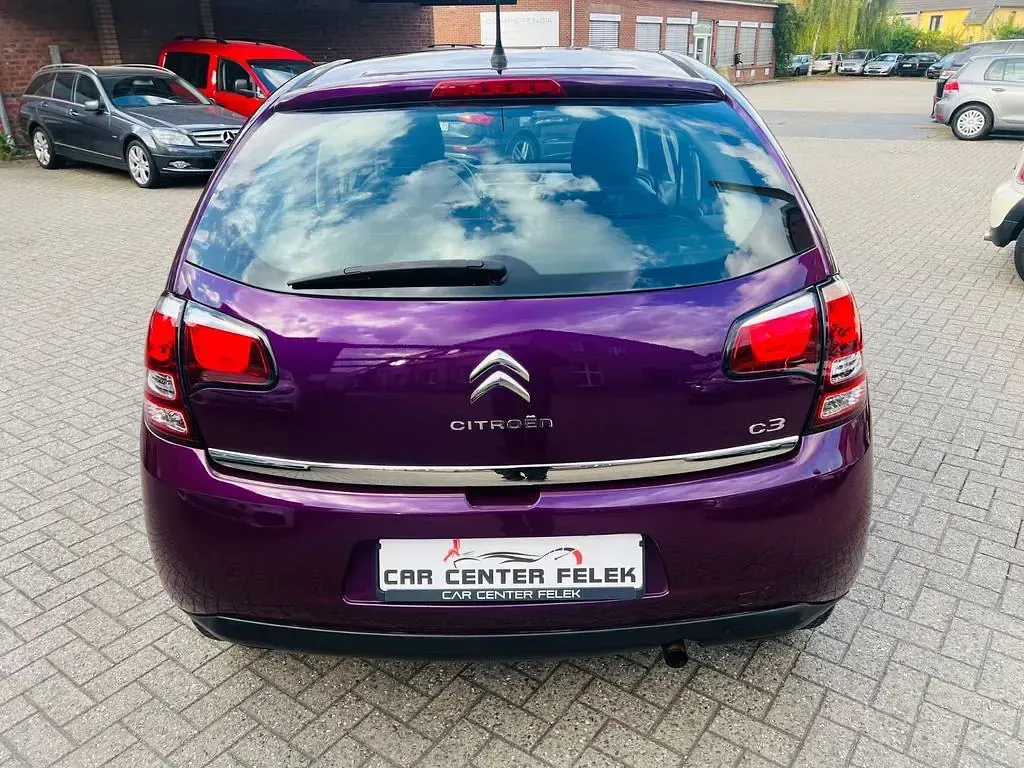Gebraucht Citroën C3 SELECTION 82 PS (60 kW) 2016 Violett Limousine