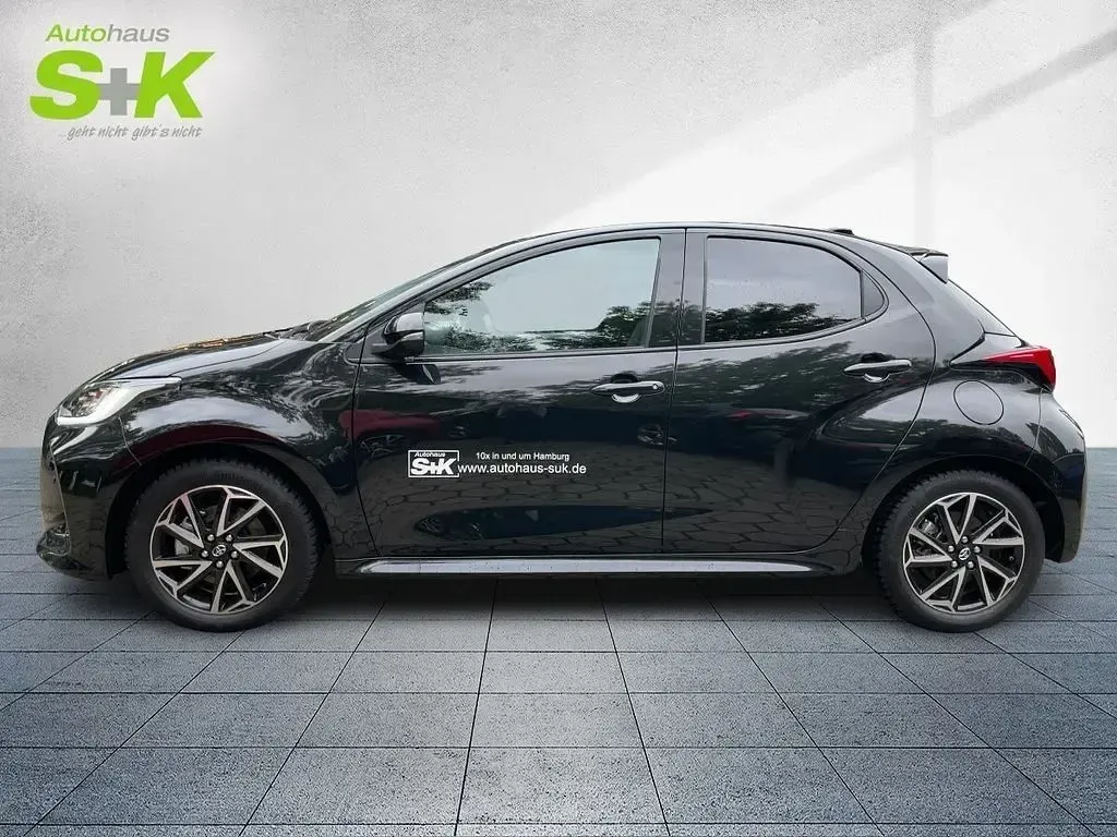 Neu Toyota Yaris Style 131 PS (96 kW) 2025 Schwarz Kleinwagen