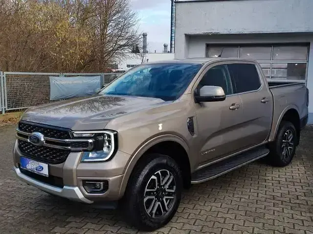 Gebraucht Ford Ranger Limited 170 PS (125 kW) 2024 Silber Pickup
