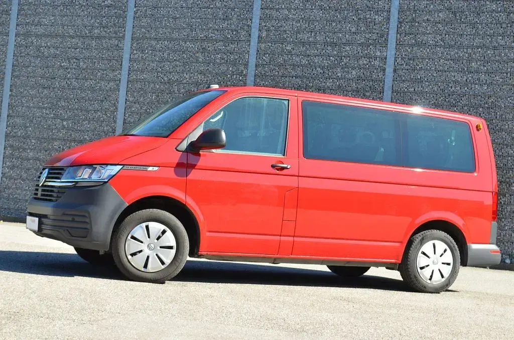 Gebraucht VW Transporter 110 PS (80 kW) 2021 Rot Van