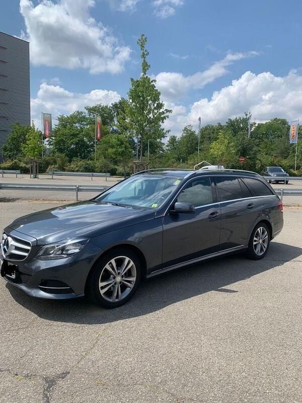 Grau Gebraucht 2014 Mercedes E200 Kombi | 11.999 € (Fairer Preis) - Bild 1/4