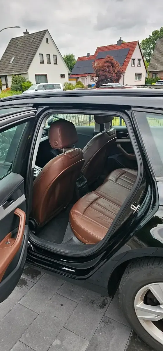Gebraucht Audi A4 150 PS (110 kW) 2016 Schwarz Kombi
