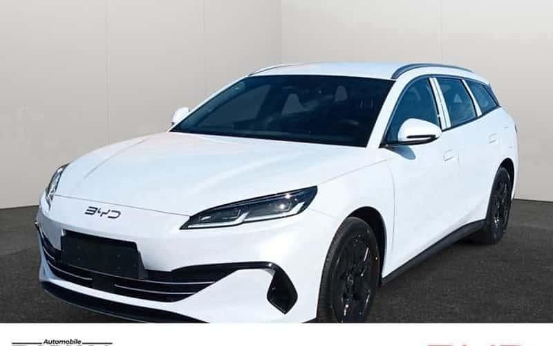 Weiß Neu 2025 BYD Seal Boost Kombi | 38.990 € (Teuer) - Bild 1/4