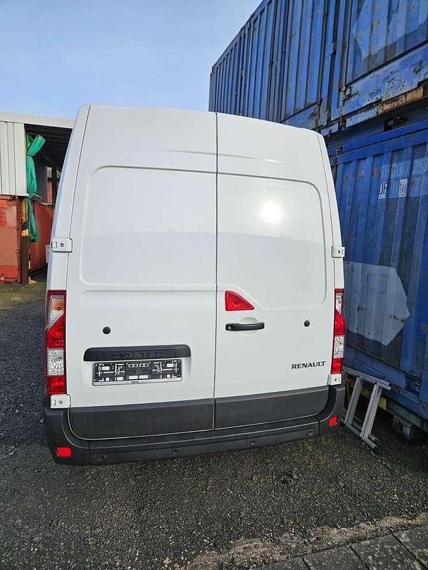 Gebraucht Renault Master Basis 135 PS (99 kW) 2024 Weiß Van / Kleinbus