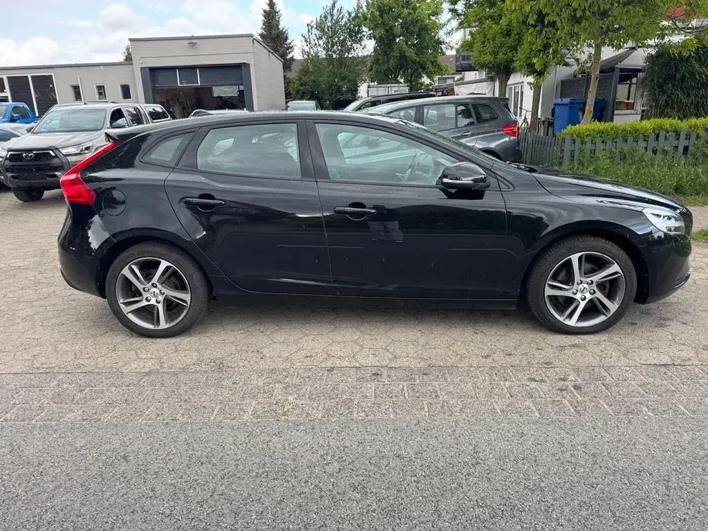 Brugt Volvo V40 150 HK (110 kW) 2018 Sort Sedan