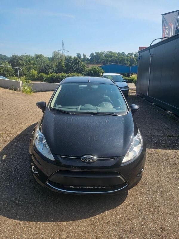 Schwarz Gebraucht 2011 Ford Fiesta Kleinwagen | 4.990 € (Fairer Preis) - Bild 1/4