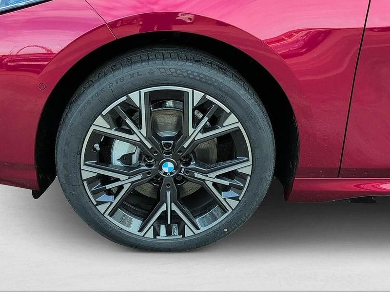 Neu BMW 120 170 PS (125 kW) 2026 Black sapphire Kleinwagen