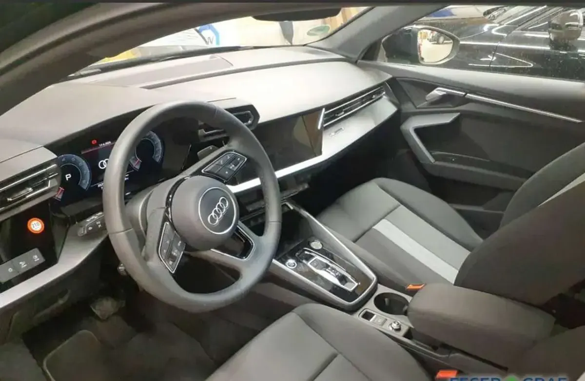 Occasion Audi A3 Ambiente 150 ch (110 kW) 2025 Noir Berline