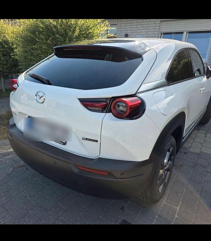 Weiß Gebraucht 2020 Mazda MX30 SUV | 12.000 € (Guter Preis) - Bild 1/4