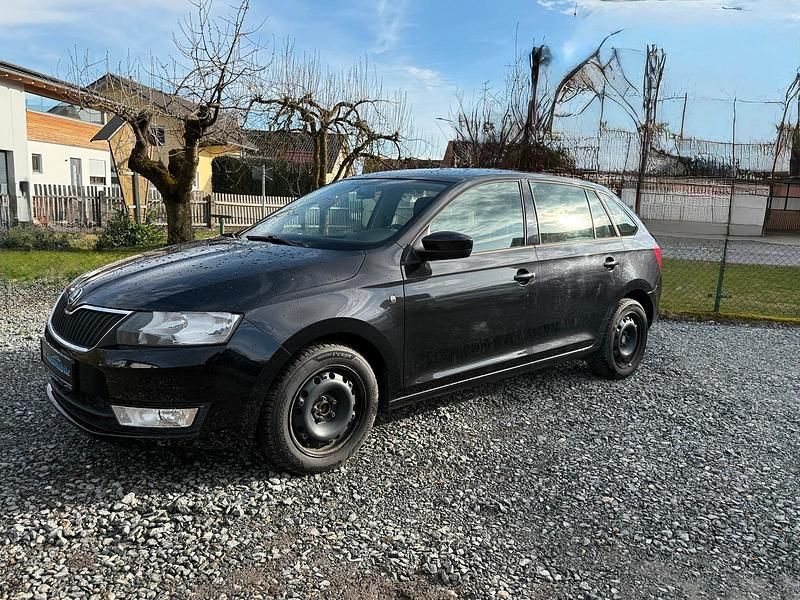 Gebraucht Skoda Rapid 122 PS (89 kW) 2014 Schwarz Kleinwagen