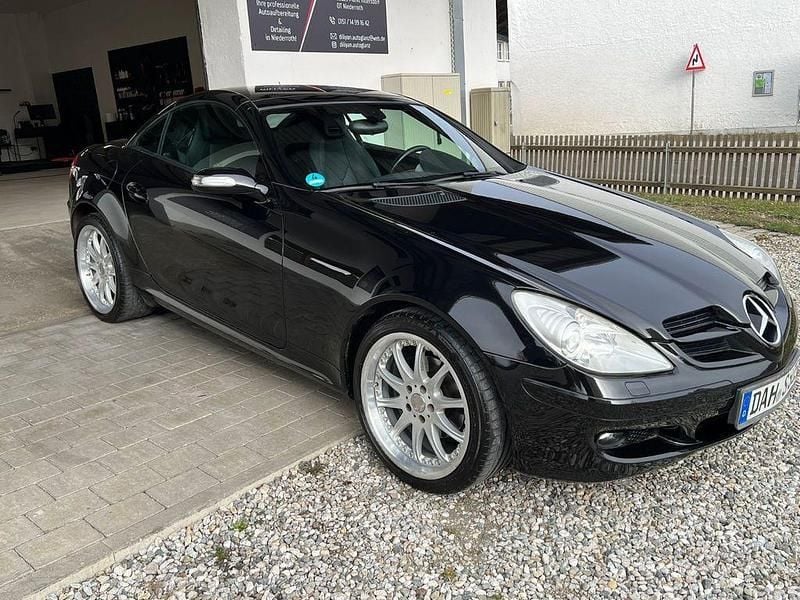 Gebraucht Mercedes SLK200 163 PS (119 kW) 2006 Schwarz Cabrio