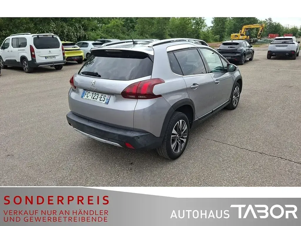 Gebraucht Peugeot 2008 Allure 110 PS (80 kW) 2018 Lack grau artense/metalliclac SUV