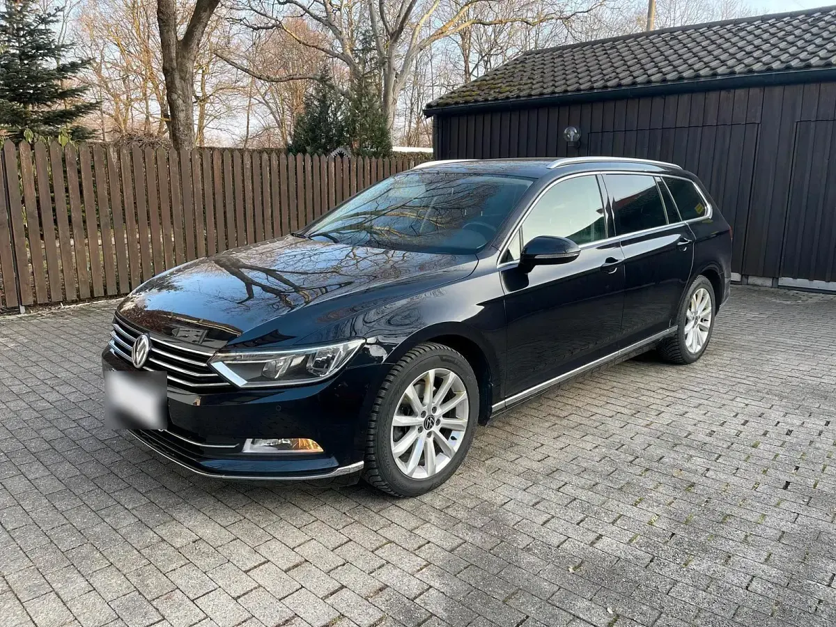 Second-hand VW Passat 220 CP (161 kW) 2015 Negru Break