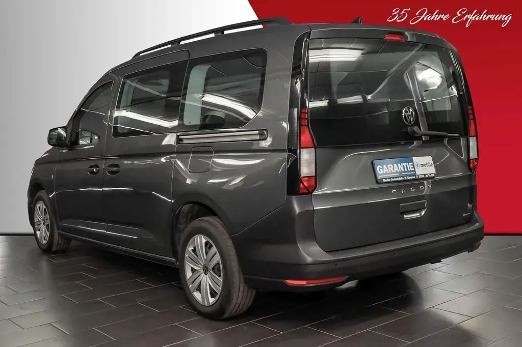 Gebraucht VW Caddy Basis 122 PS (89 kW) 2022 Grau Van / Kleinbus