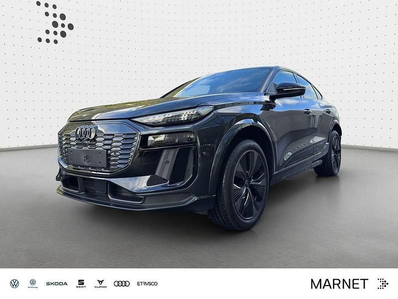 Grau Neu 2025 Audi Q6 Sportback e-tron Sport SUV | 83.990 € (Guter Preis) - Bild 1/4