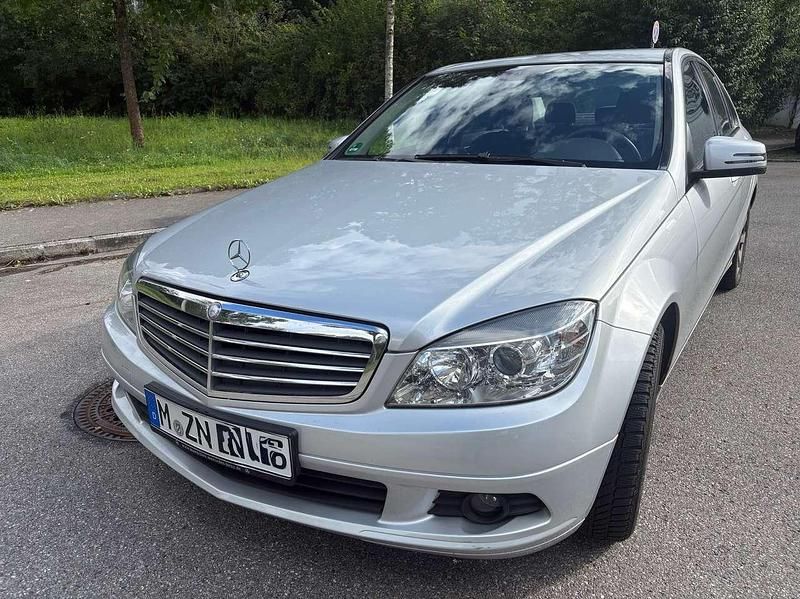 Gebraucht Mercedes C200 136 PS (100 kW) 2009 Grau Limousine