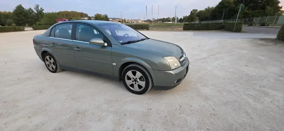 Gebraucht Opel Vectra 155 PS (114 kW) 2004 Grün Limousine