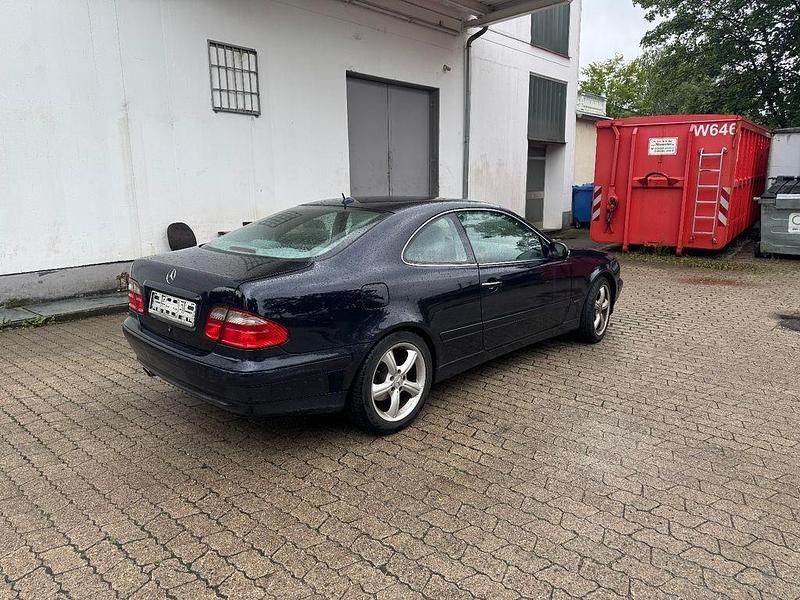 Gebraucht Mercedes CLK320 Elegance 218 PS (160 kW) 2001 Blau Coupé