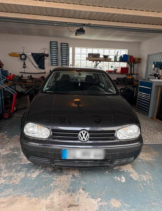 Schwarz Gebraucht 2001 VW Golf IV Kleinwagen | 749 € (Superpreis) - Bild 1/4