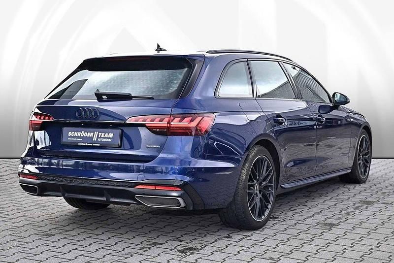 Gebraucht Audi A4 S-Line 204 PS (150 kW) 2022 Blau Kombi