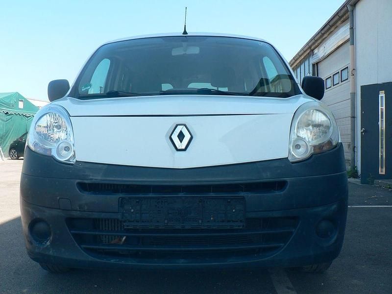 Weiß Gebraucht 2010 Renault Kangoo Authentique Van / Kleinbus | 2.600 € (Fairer Preis) - Bild 1/4