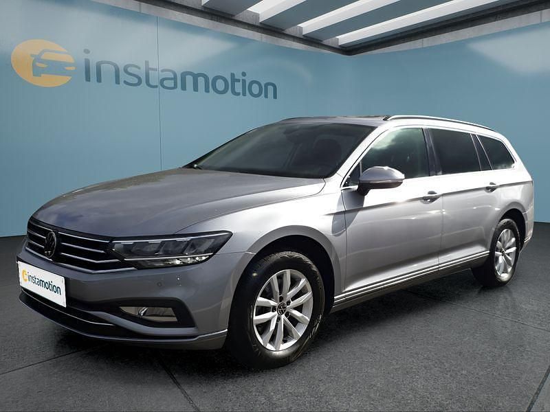 Silber Gebraucht 2022 VW Passat Kombi | 21.849 € (Guter Preis) - Bild 1/4