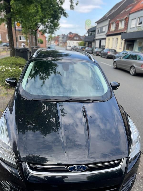 Schwarz Gebraucht 2015 Ford Kuga SUV | 9.500 € (Fairer Preis) - Bild 1/4