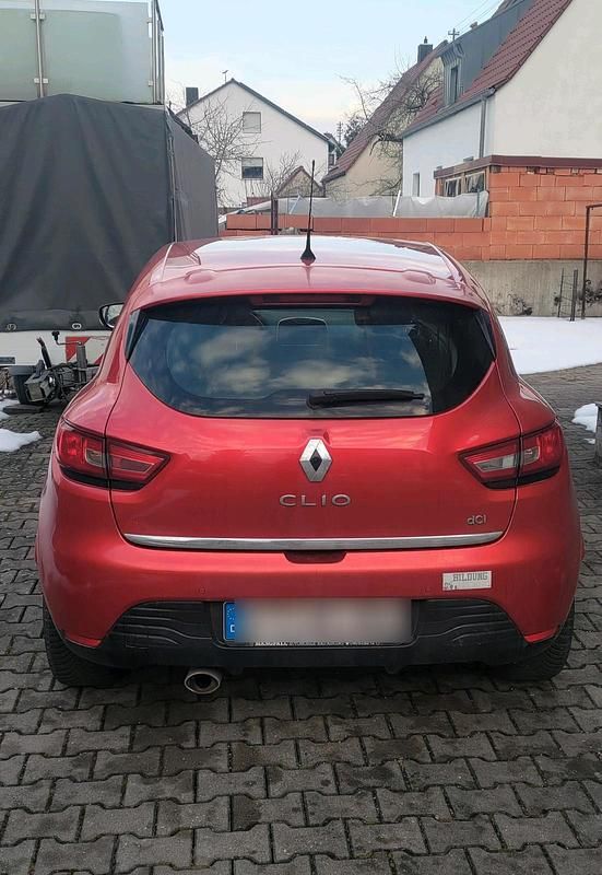 Gebraucht Renault Clio IV 90 PS (66 kW) 2015 Rot Kleinwagen