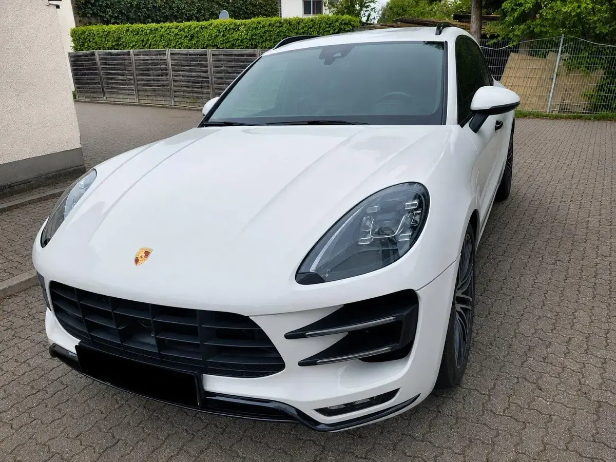 Gebraucht Porsche Macan Turbo Performance Package 400 PS (294 kW) 2017 Silber SUV