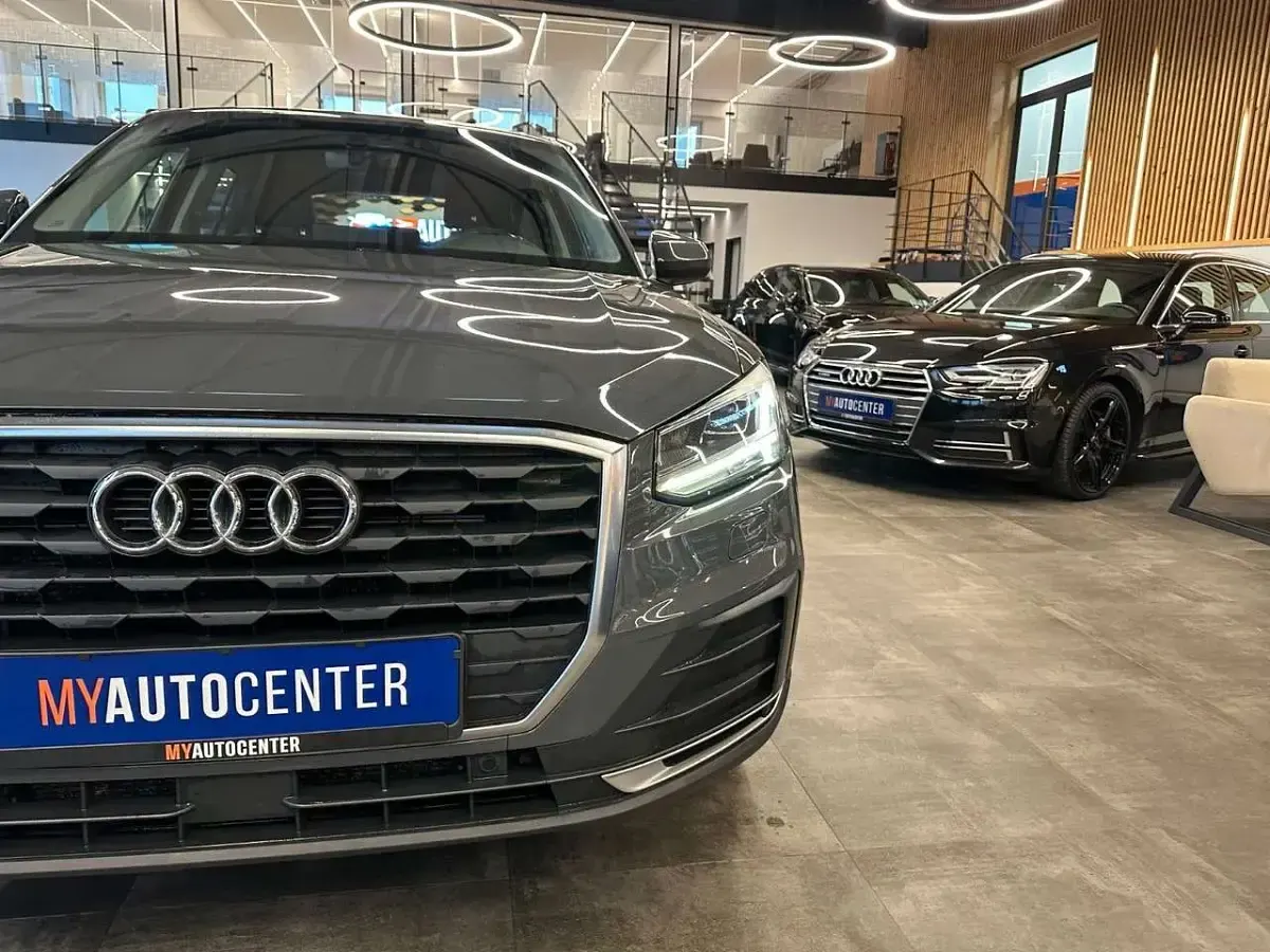 Używany Audi Q2 Basis 190 KM (139 kW) 2018 Szary SUV